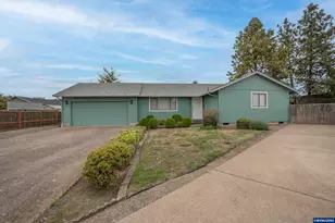1285 Laurelhurst Dr, Eugene, OR 97402 - Photo 35