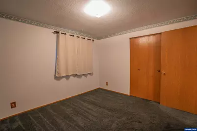 1285 Laurelhurst Dr, Eugene, OR 97402 - Photo 29