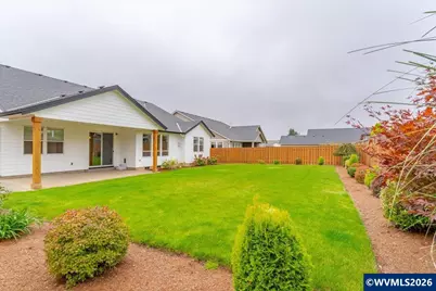 521 NE Aspen St, Sublimity, OR 97385 - Photo 45