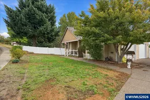 2408 SW Oakwood Dr, Dallas, OR 97338 - Photo 3