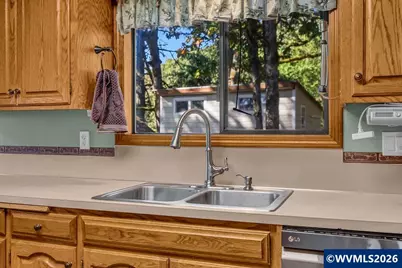 2565 West Thornton Lake Dr NW, Albany, OR 97321 - Photo 13