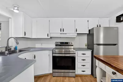 10882 Oak St NE, Donald, OR 97020 - Photo 11