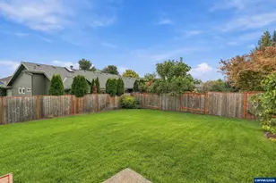 834 Van Buren Dr NW, Salem, OR 97304 - Photo 39
