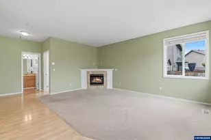 834 Van Buren Dr NW, Salem, OR 97304 - Photo 17