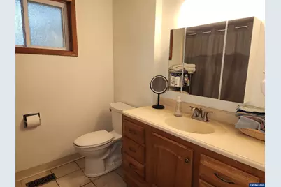 5090 Windsor Island Rd N, Keizer, OR 97303 - Photo 13