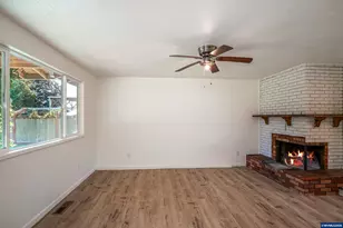 1568 N 3rd Ave, Stayton, OR 97383 - Photo 7