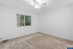 800 Riverbow Av NW, Albany, OR 97321 - Photo 17