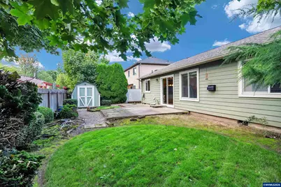 4236 Geranium Av NE, Salem, OR 97305 - Photo 25