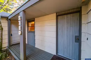 2710 NW Mulkey Ave, Corvallis, OR 97330 - Photo 3