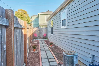 145 Leffelle St S, Salem, OR 97302 - Photo 17
