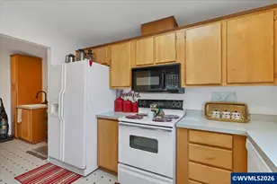 2120 Robins (213) Ln SE, Salem, OR 97306 - Photo 21