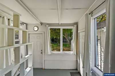 565 25th St SE, Salem, OR 97301 - Photo 23