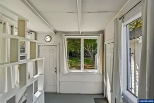 565 25th St SE, Salem, OR 97301 - Photo 23