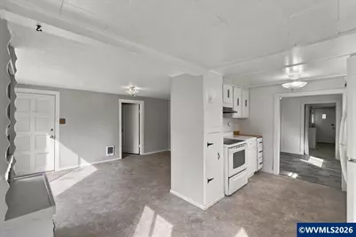 930 Alder St, Sweet Home, OR 97386 - Photo 13