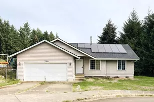 720 SW Pioneer Ct, Willamina, OR 97396 - Photo 1