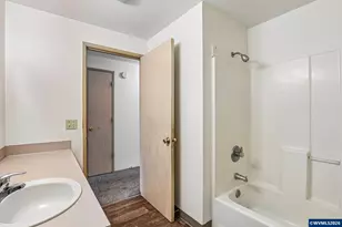 1149 D St, Independence, OR 97351 - Photo 39