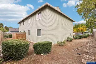 1149 D St, Independence, OR 97351 - Photo 25