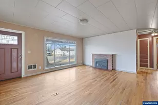 790 SE Garner St, Prineville, OR 97554 - Photo 3