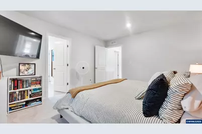 2766 V St, Springfield, OR 97477 - Photo 19