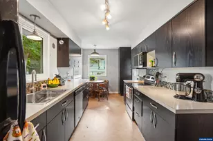 730 20th St NE, Salem, OR 97301 - Photo 17