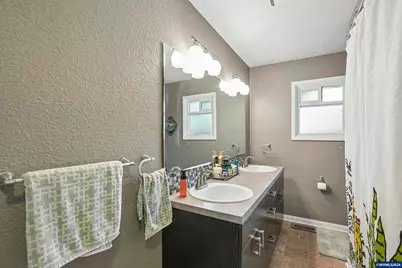 730 20th St NE, Salem, OR 97301 - Photo 9