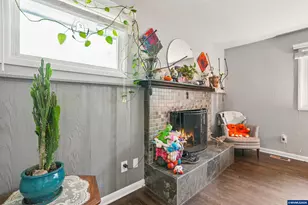 730 20th St NE, Salem, OR 97301 - Photo 3