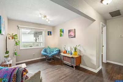 730 20th St NE, Salem, OR 97301 - Photo 13