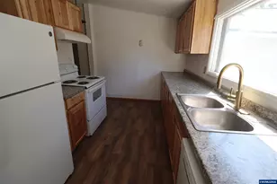 292 NE Alder St, Mill City, OR 97360 - Photo 3