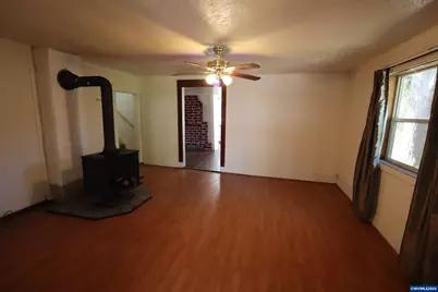 292 NE Alder St, Mill City, OR 97360 - Photo 11