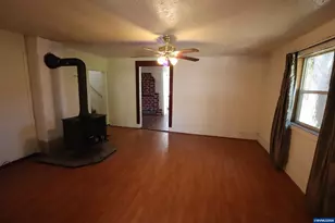 292 NE Alder St, Mill City, OR 97360 - Photo 11