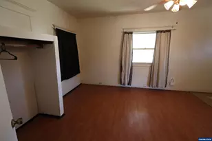 292 NE Alder St, Mill City, OR 97360 - Photo 13