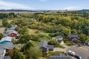 8110 Daphne Ct, Corvallis, OR 97330 - Photo 49