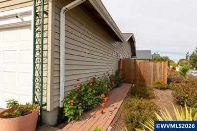 1603 Sunrise Cir NW, Salem, OR 97304 - Photo 5
