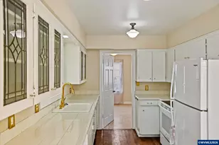 235 15th St NE, Salem, OR 97301 - Photo 15