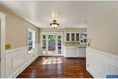 235 15th St NE, Salem, OR 97301 - Photo 13