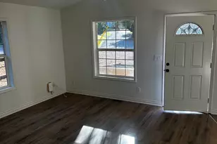 504 Wall St, Silverton, OR 97381 - Photo 7