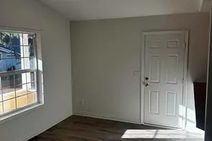 504 Wall St, Silverton, OR 97381 - Photo 7