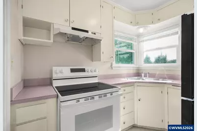 1365 Pearl St NE, Salem, OR 97301 - Photo 11