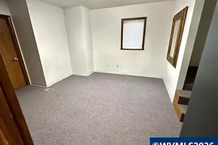 1099 Queen Av SW, Albany, OR 97321 - Photo 9