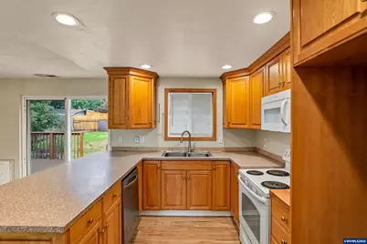4805 7th Av SE, Salem, OR 97302 - Photo 11