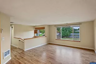 4805 7th Ave SE, Salem, OR 97302 - Photo 5
