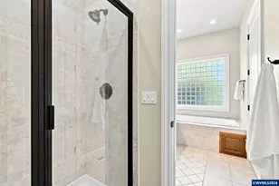 2178 Meridian Dr, Woodburn, OR 97071 - Photo 29