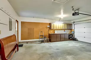 2056 King Way, Woodburn, OR 97071 - Photo 15