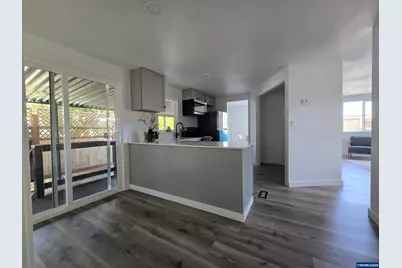 1800 Lakewood #107 Ct, Eugene, OR 97402 - Photo 15