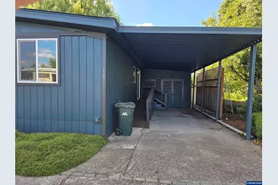 1800 Lakewood #107 Ct, Eugene, OR 97402 - Photo 3