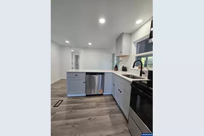1800 Lakewood #107 Ct, Eugene, OR 97402 - Photo 11