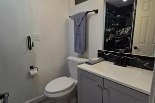 1800 Lakewood #107 Ct, Eugene, OR 97402 - Photo 17