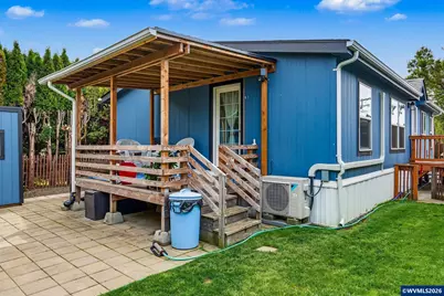 141 S 17th #15 St, Independence, OR 97351 - Photo 29