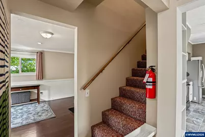 735 20th St NE, Salem, OR 97301 - Photo 29