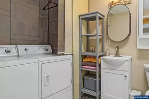 735 20th St NE, Salem, OR 97301 - Photo 27